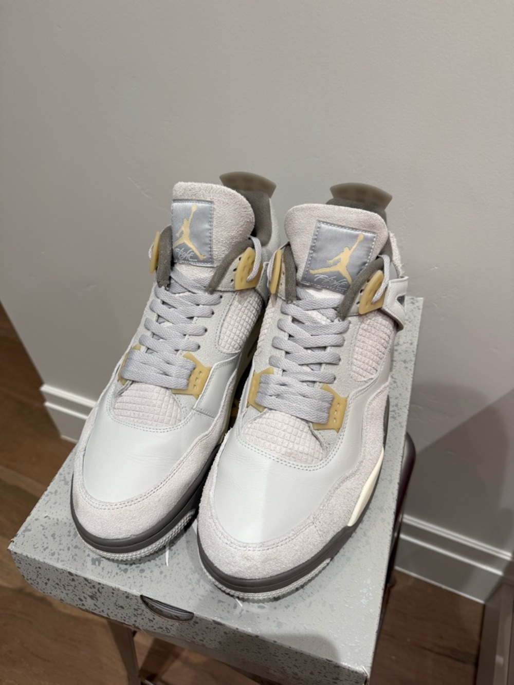 Air Jordan 4 Retro SE Craft ‘Photon Dust’
